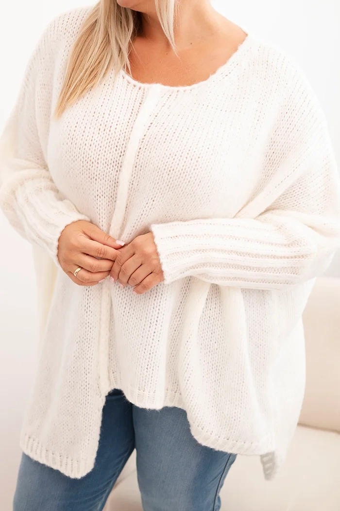 Kesi Włoski Women&#039;s Plus Size sweater with acrylic, loose fit and 3/4 sleeves ecru