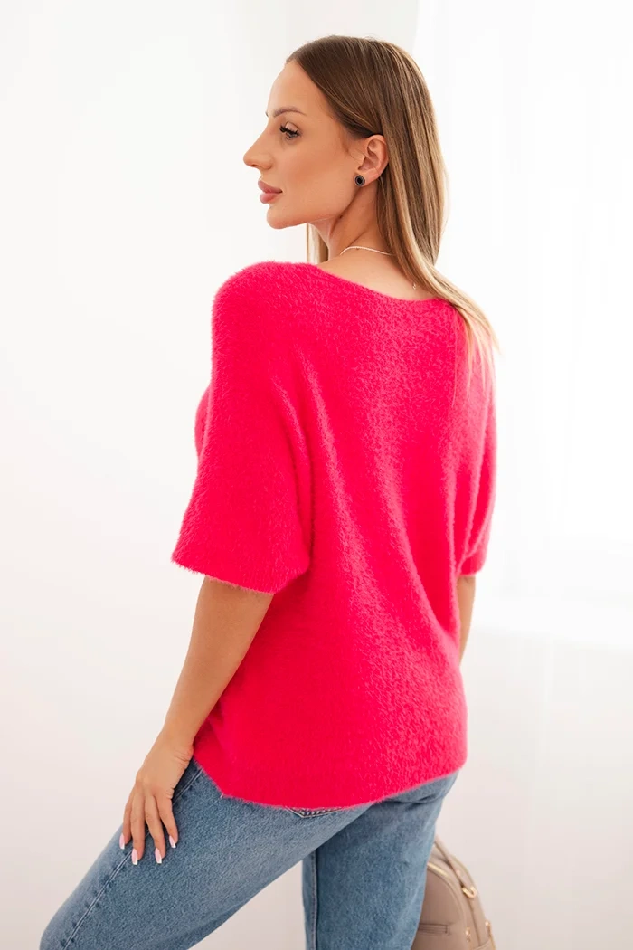 Kesi Włoski Women's sweater made of soft fluff with a V-neck and short sleeves pink