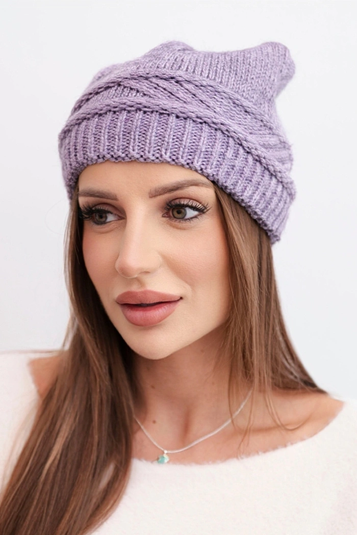 Dámska zimná čiapka Kesi s pleteným vzorom fialová