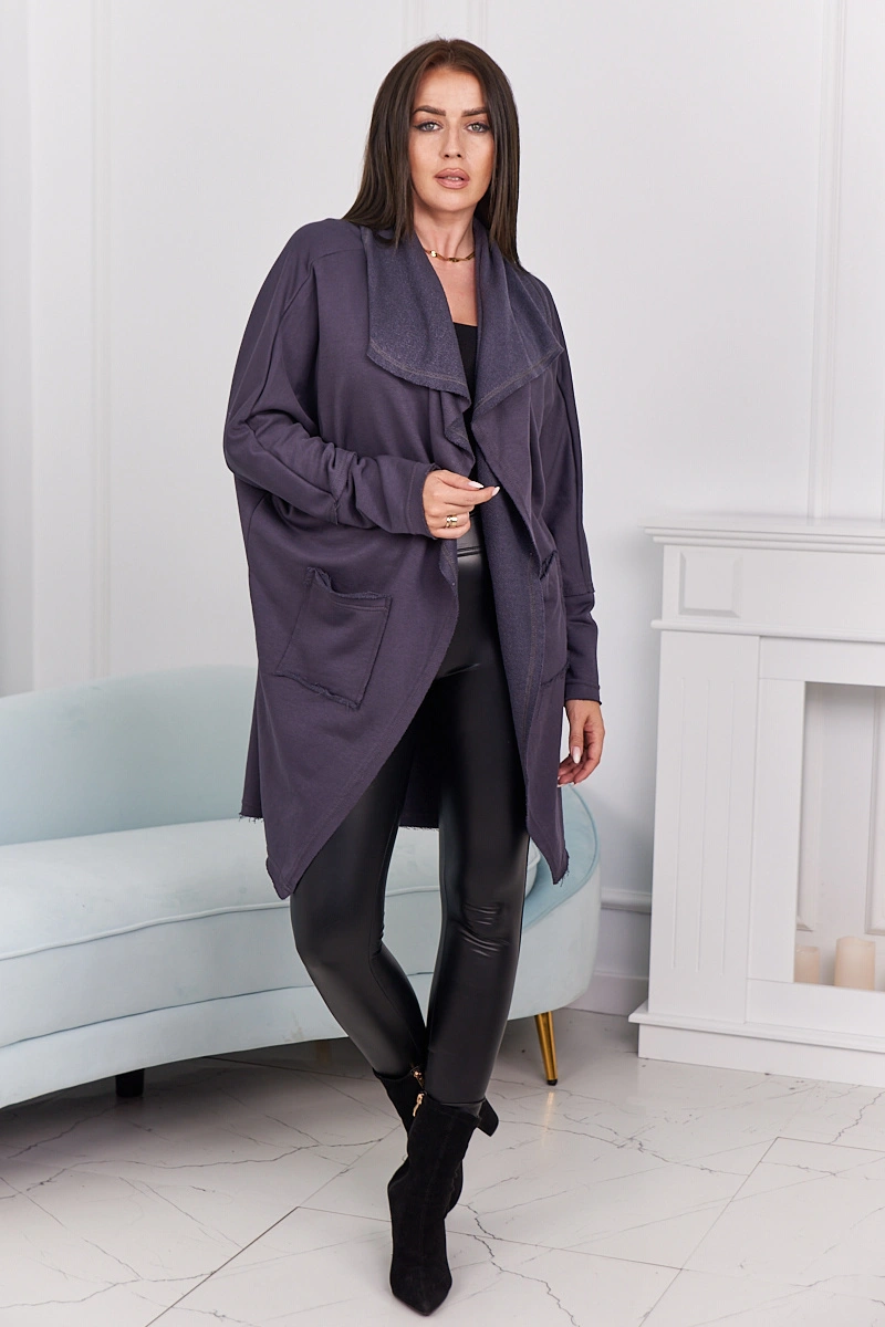 Cape with graphite pockets