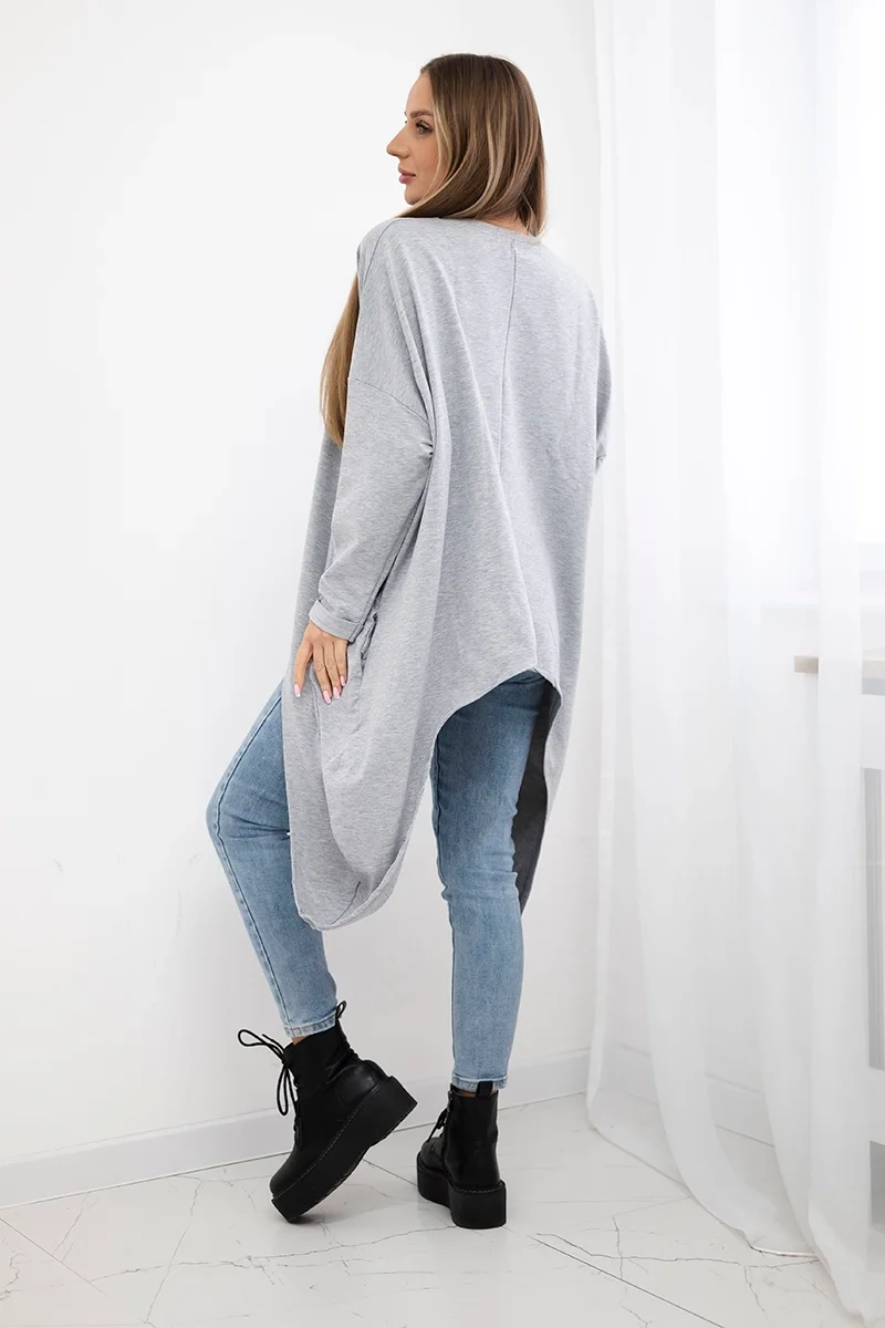 Oversize print blouse in grey