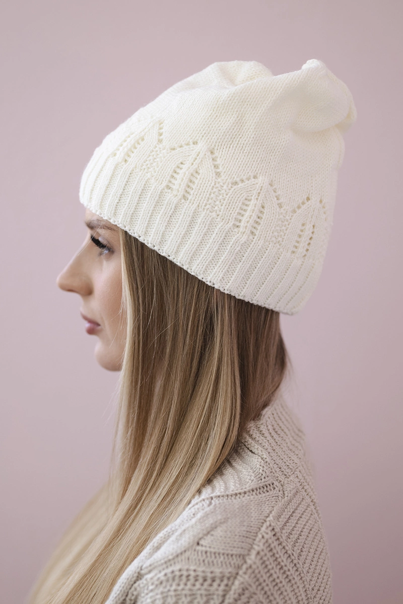 Kesi Women's cap Irmina K333 ecru