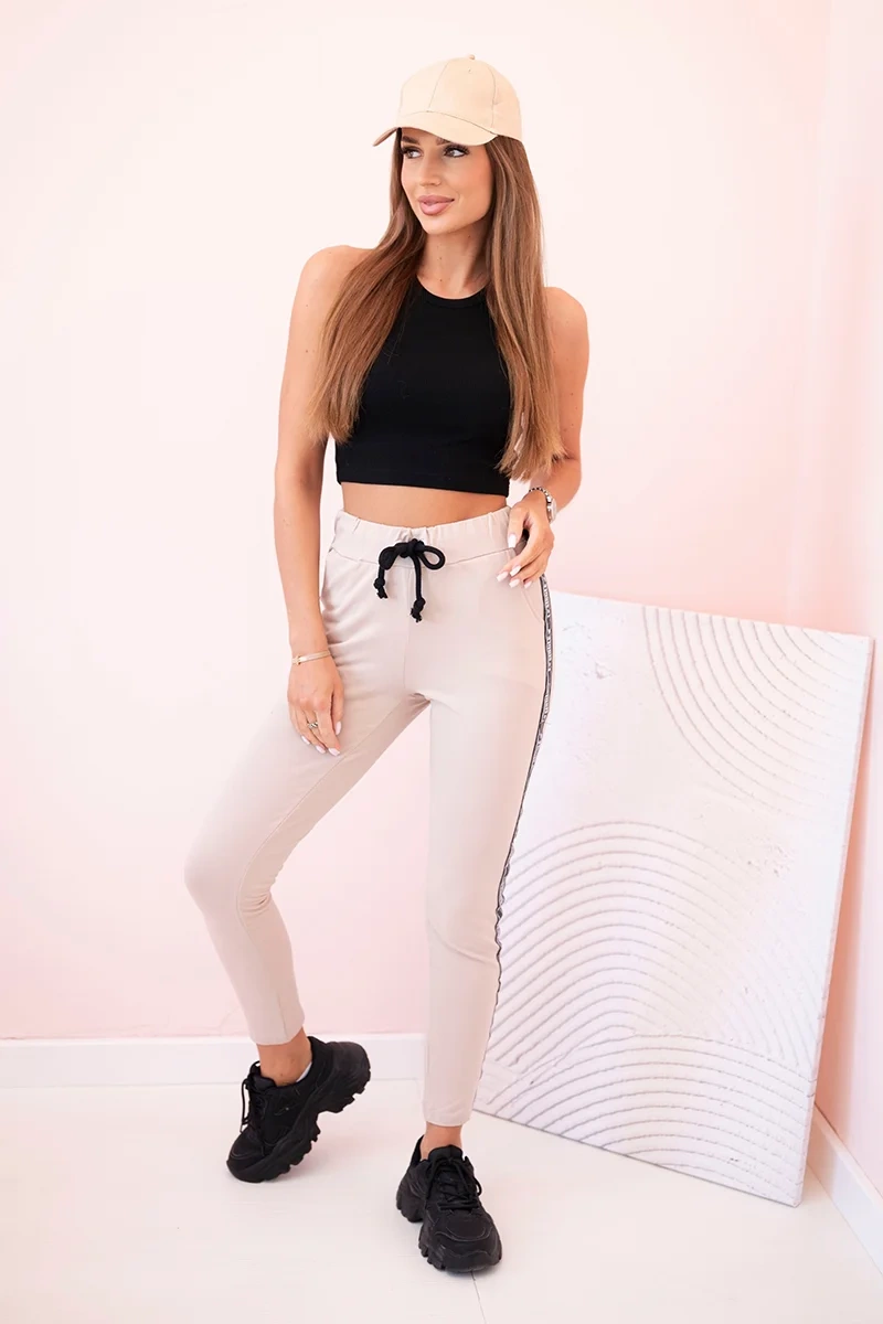 Kesi Women's sweatpants with side stripes and drawstring waist beige