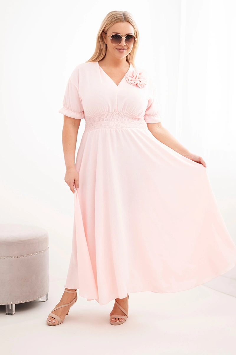 Рокля Kesi с V-образно деколте и волани в талията