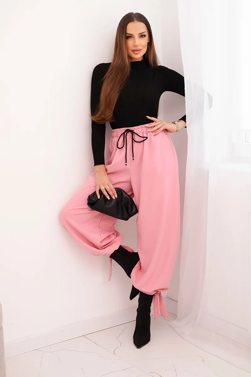 Kesi Włoski Dámske nohavice so širokým strihom a viazaním dole svetloružové