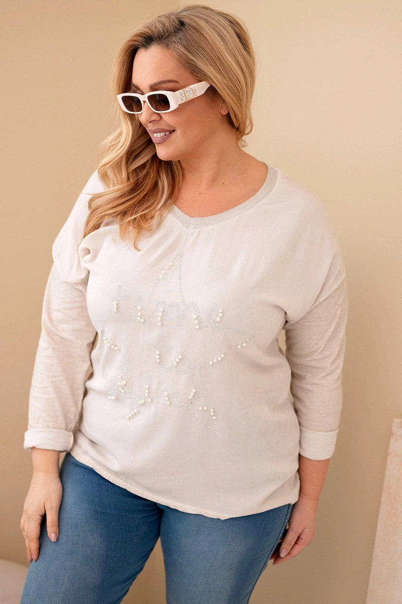 Kesi Włoski Plus Size women's blouse distressed with a print and pearls beige