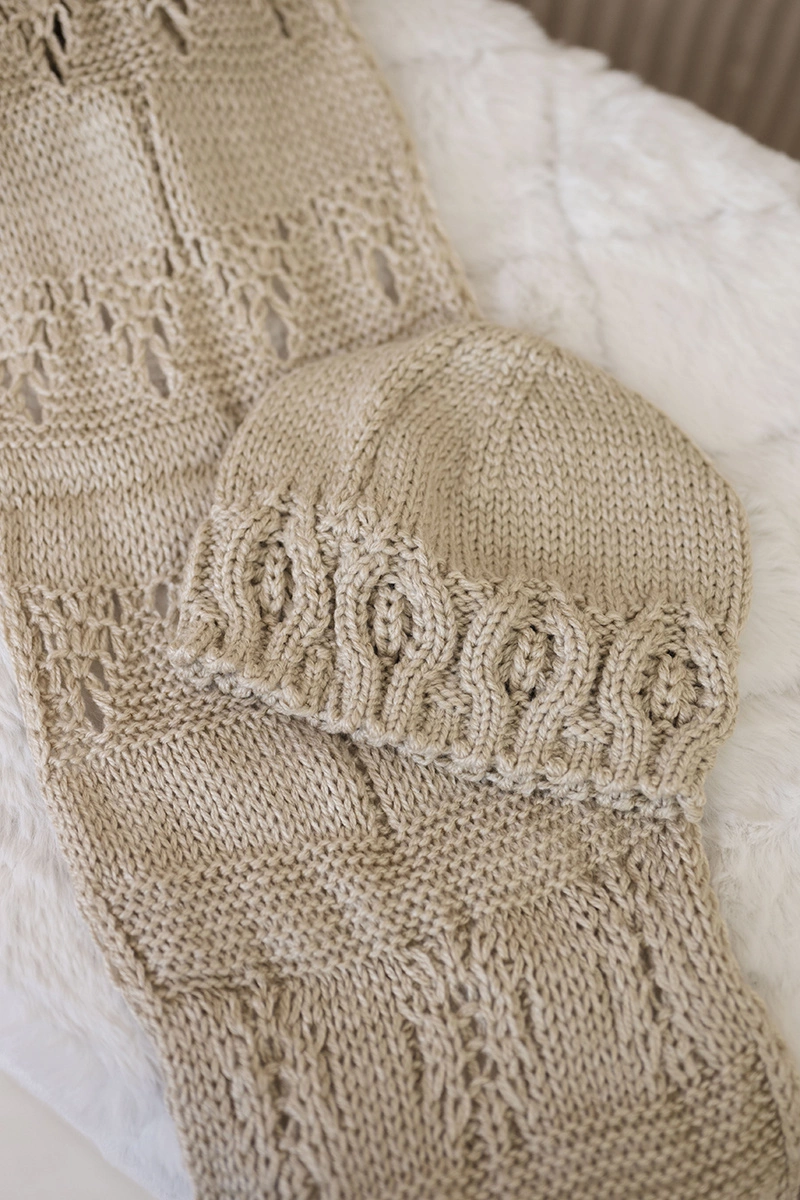 Women&#039;s set with scarf Adrianna K417 dark beige