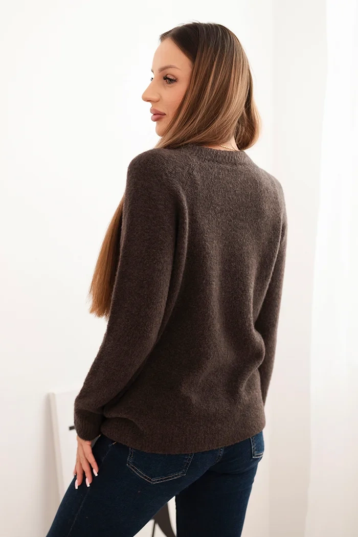 Kesi Włoski Women's sweater made of baby alpaca with long sleeves brown