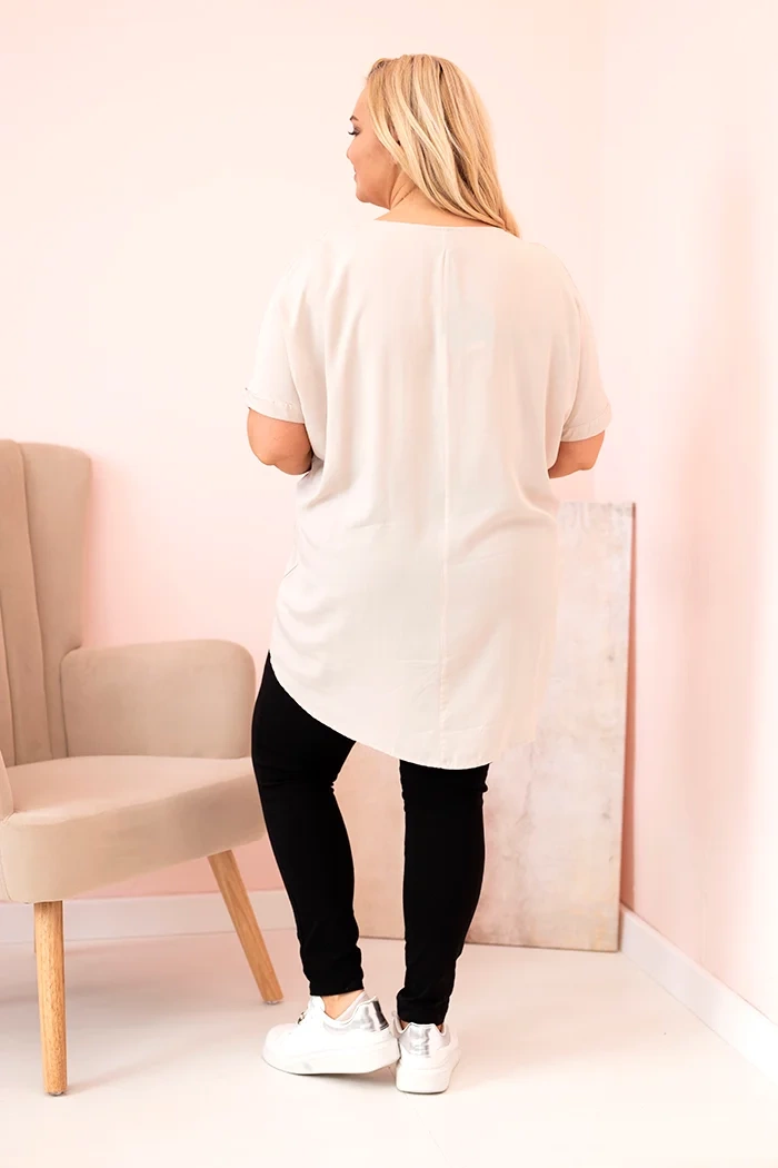 Kesi Włoski Plus Size women's blouse made of viscose with floral print and inscription beige