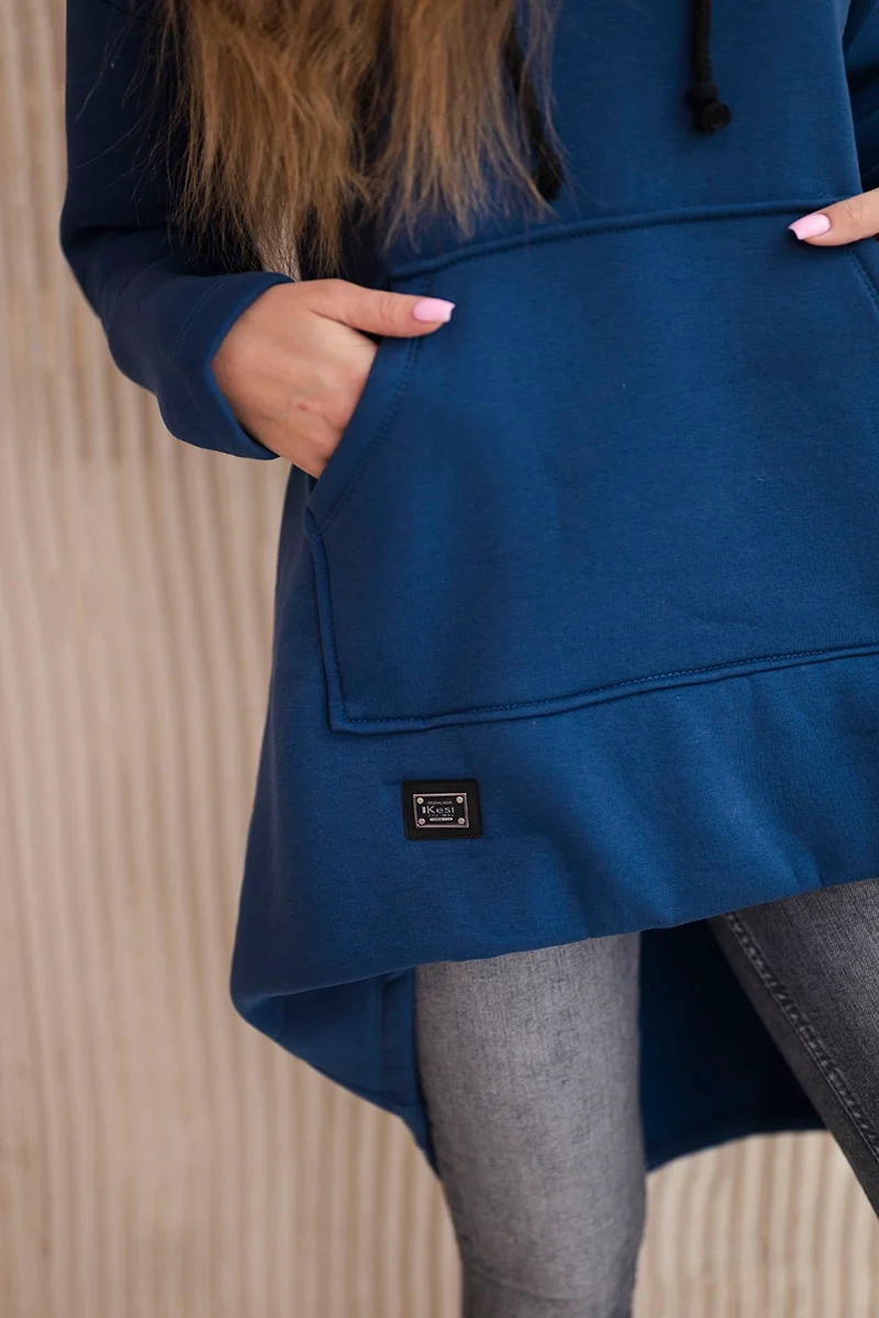 Padded sweatshirt with a long back and a hood in navy blue