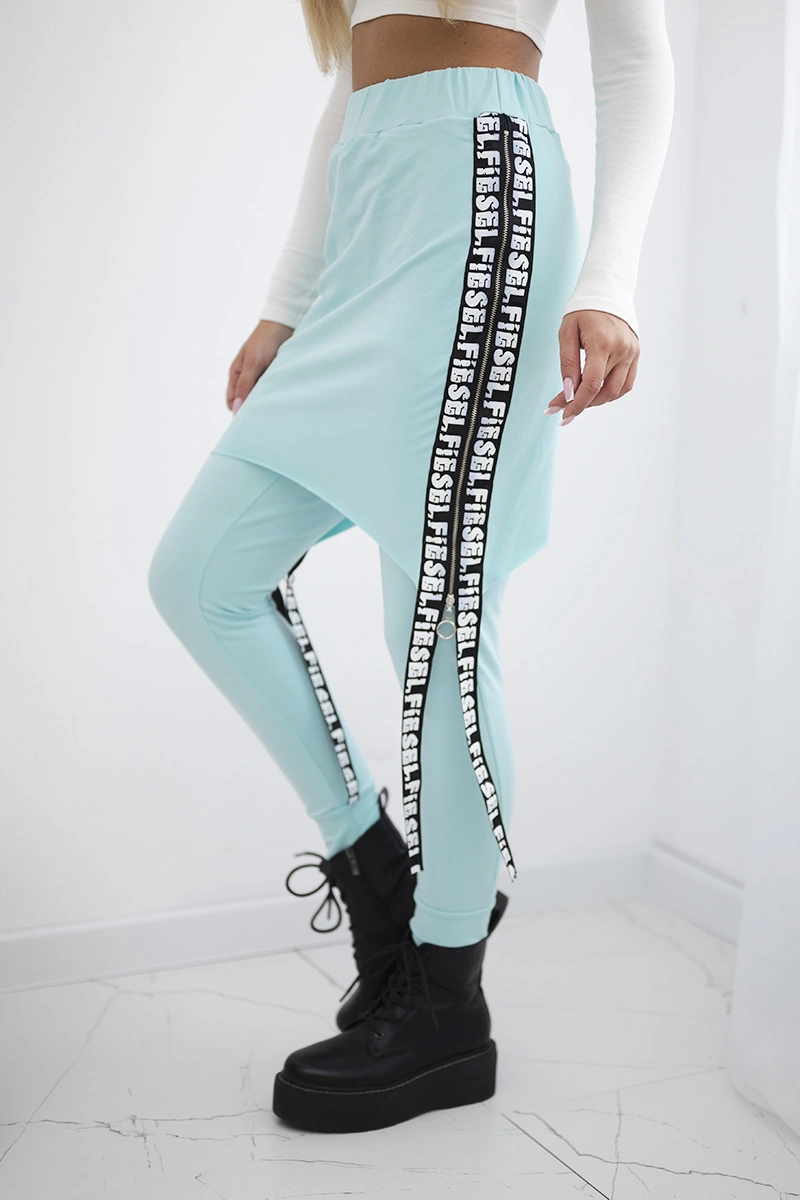 Pants/suit with mint selfie inscription