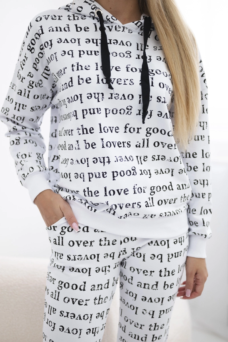 Set with white print