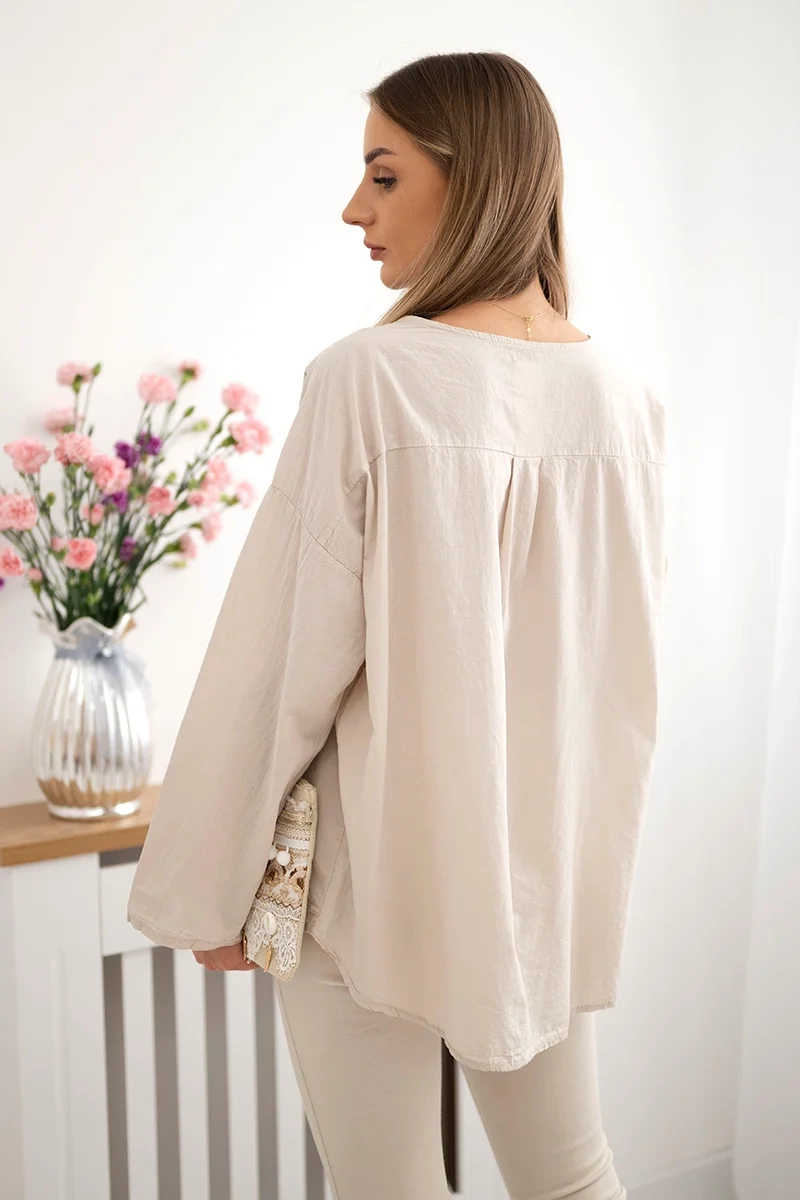 Kesi Włoski Shirt blouse with an embroidered pattern beige