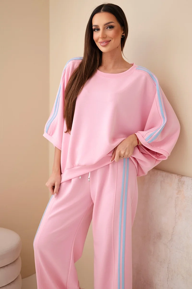 Дамски комплект с широки панталони и свободна блуза