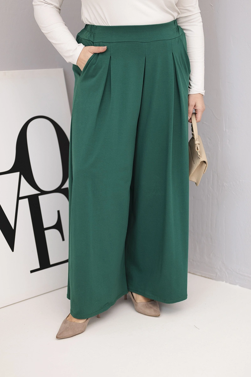 Kesi Włoski Plus Size women's cotton pants with wide leg and loose fit dark green