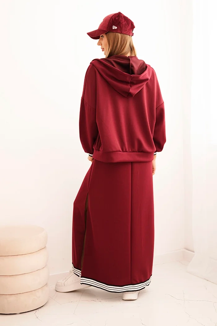 Kesi Włoski Women&#039;s set with viscose featuring a button-up blouse and a long dress burgundy