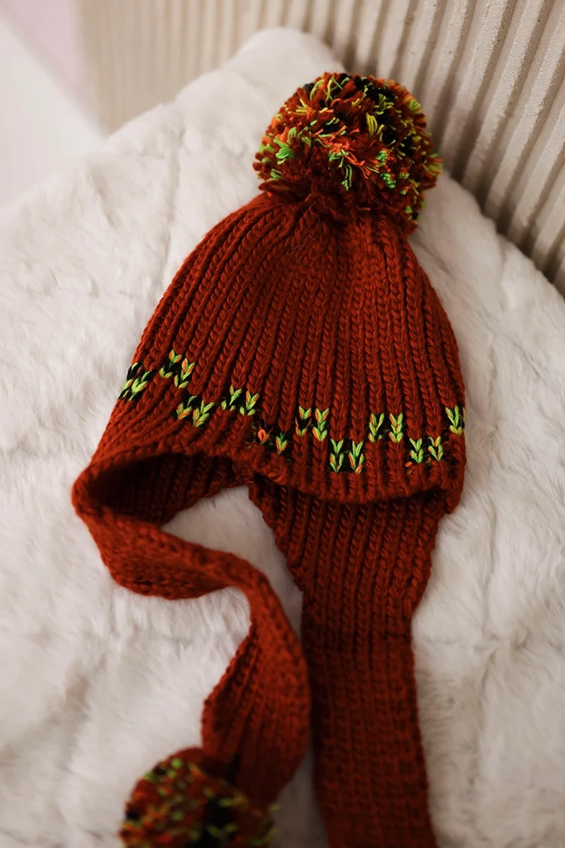 Women&#039;s cap with long ears Nadia K321 foxy