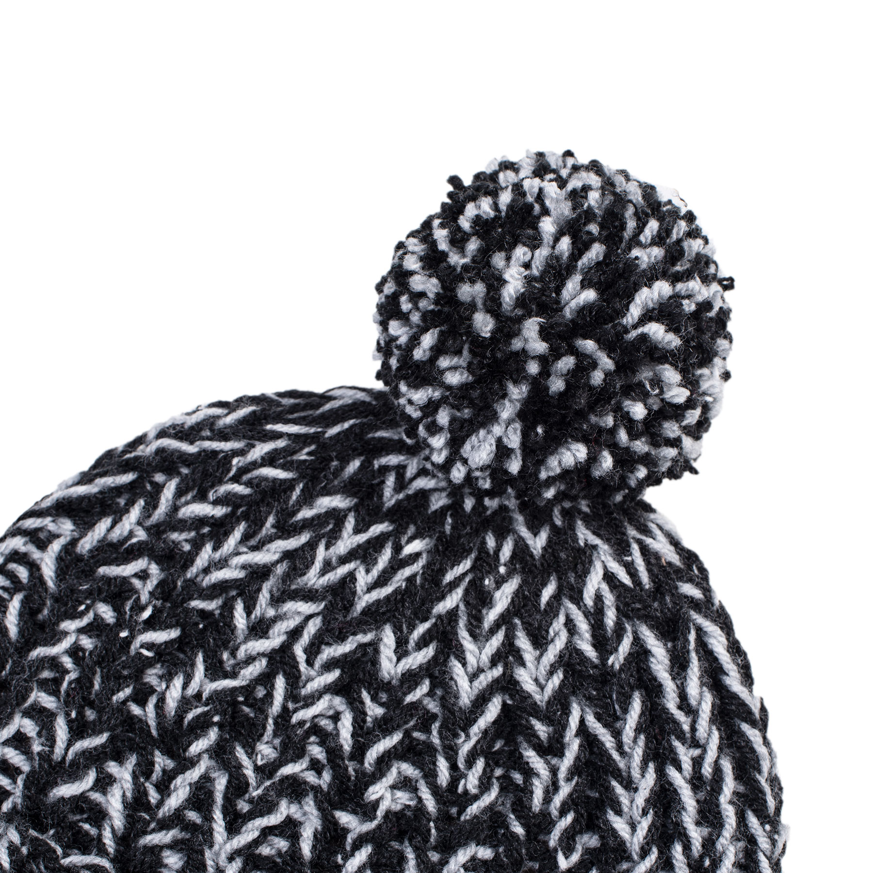 Capac tricotat cu pompom DOKE